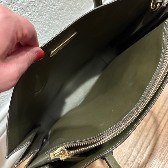 Michael Kors tote - Picture 3 of 9